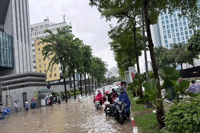 Miền Bắc bước vào đợt mưa dông mạnh kéo dài